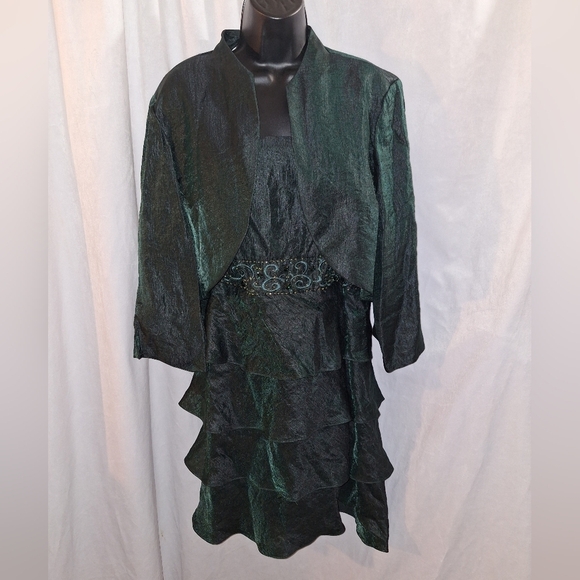 Dressbarn Collection Deep Green Dress - Picture 5 of 8